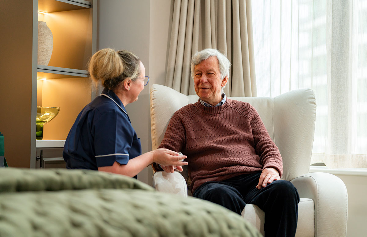 How Luxury Nursing Care Providers Support Complex Medical Needs In Later Life
